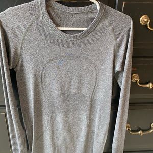 Lulu Lemon Long Sleeve Top